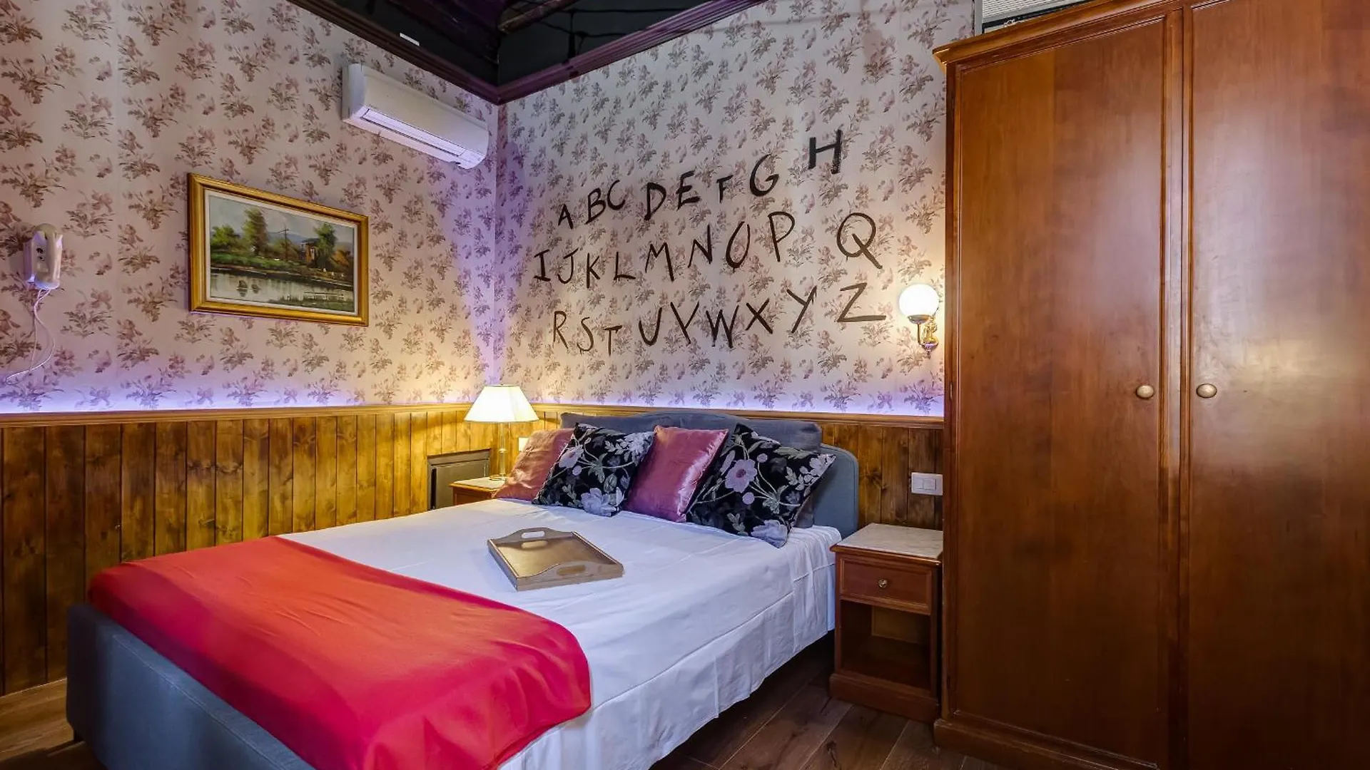 Stranger Pod Apartment Rome